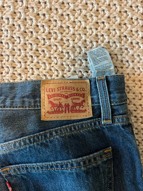 Levi’s Low Pro Straight Jeans Women’s - Image 4