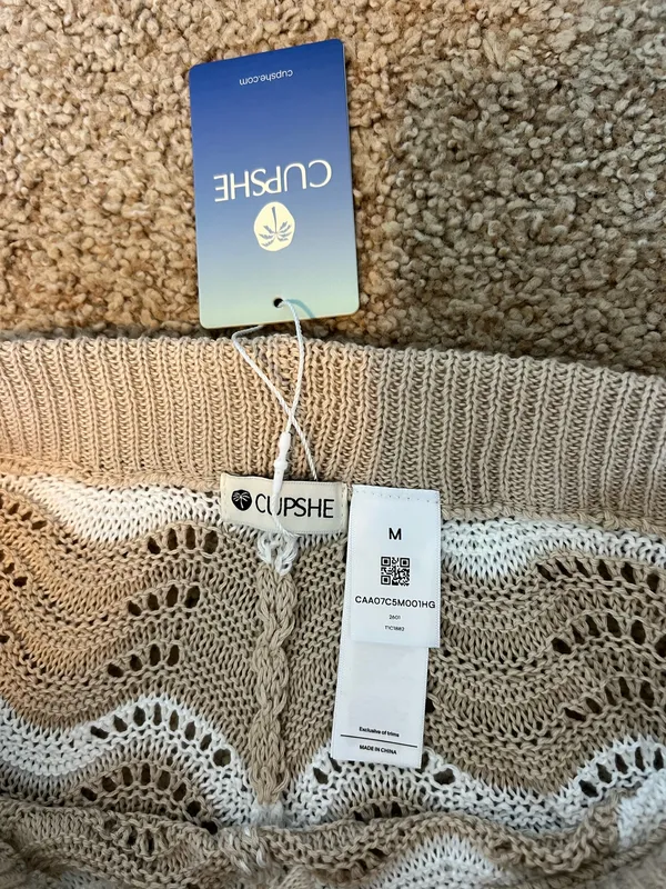Tan and White Cupshe Knit Shorts - Image 3