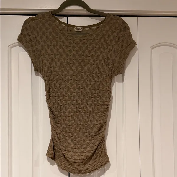 Free People intimately Textured‎ Short Sleeve Tee in Taupe small - Image 2