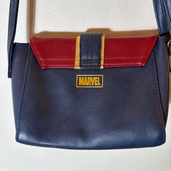 Captain Marvel Marvel Comics Crossbody Shoulder Bag‎ Purse Star Logo - Image 4