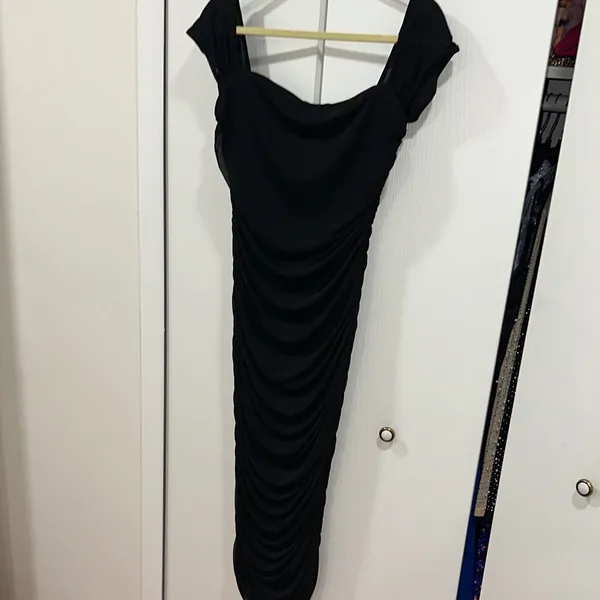 Black Ruched off the shoulder dress - Image 4