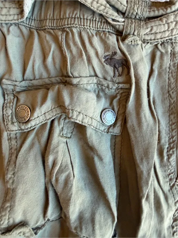 Vintage Y2K Abercrombie & Fitch Women’s Cargo Capri Pants Size 6 Belted Green - Image 5