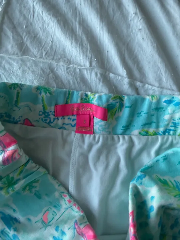 Lilly Pulitzer Skort size small  - Image 4