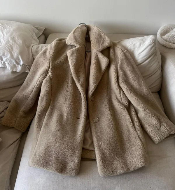 & Other Stories Cream Faux Fur Wool Blend Collared Coat - Image 4