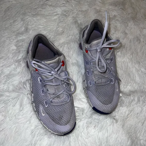 Nike Free Women’s Metcon Sneakers Size 9 Light Purple with Blue Detail - Image 3