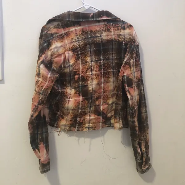 vintage acid wash button up top - Image 4