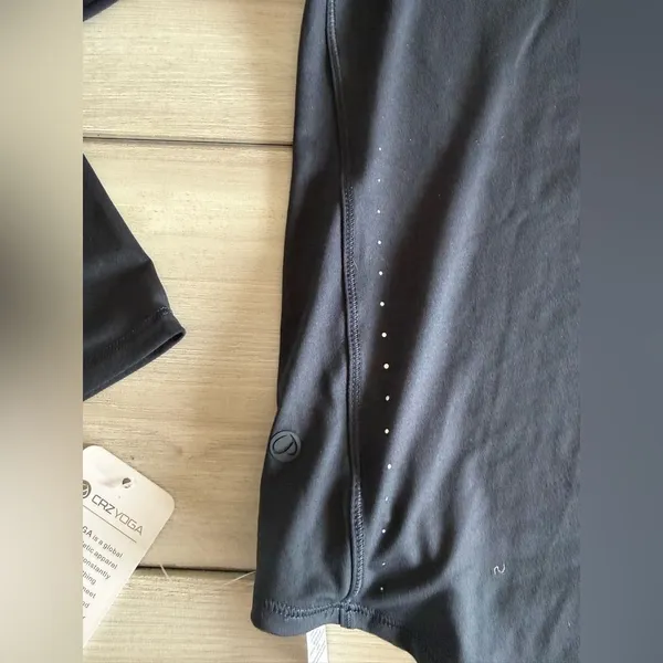 CRZ Yoga UPF 50+ Lightweight Long Sleeve Shirt Navy Large NWT - Image 8