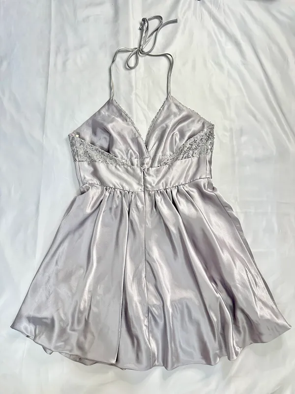 Fiesta Fashion Sparkly Glitter Silver Metallic Deep V Halter Mini Homecoming Dress - S - Image 12
