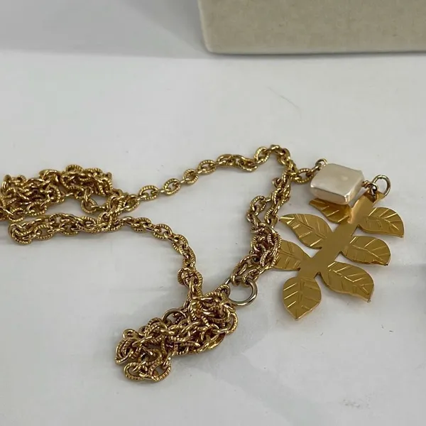 Vintage ZAG freshwater pearl etched leaf Y drop necklace. - Image 5