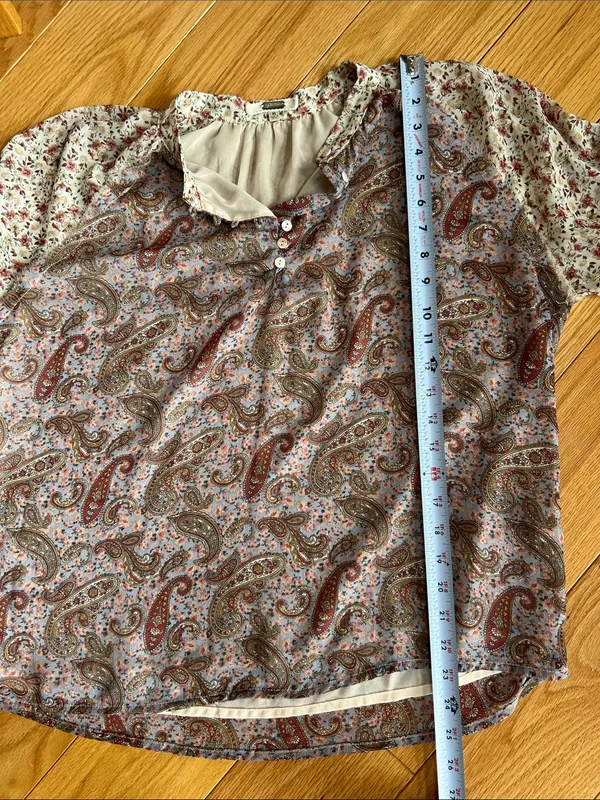 gimmicks by BKE Pink Floral Ruffle Top - Image 7
