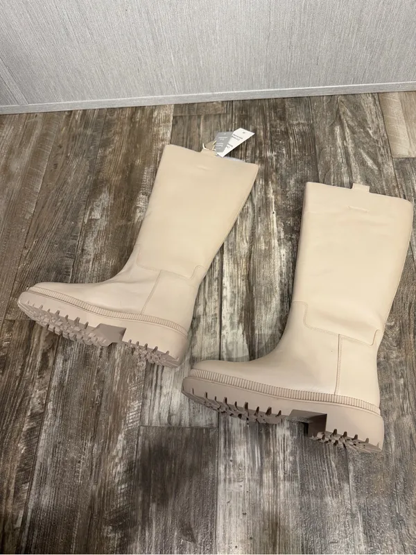 H&M Beige Tall Leathet Chunky Sole Boots Size 10 - Image 12