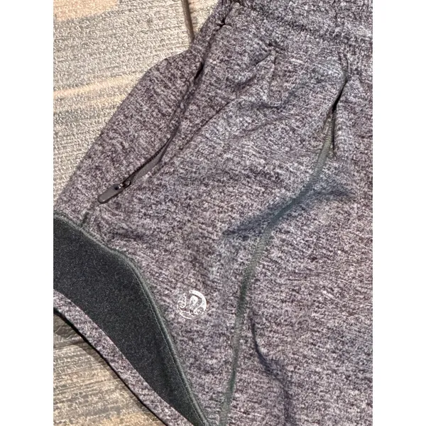 Lululemon Hotty Hot Short II 2.5" Black‎ Grey Lined Athletic Running Gym Size 6 - Image 4