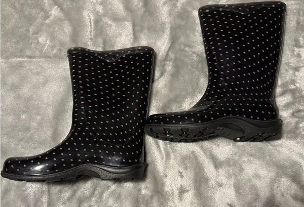 Sloggers Black and Pink Polka Dot Boots - Image 2