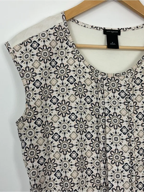 Ann Taylor Factory Floral Sleeveless Tank Top Womens Size Small - Image 2