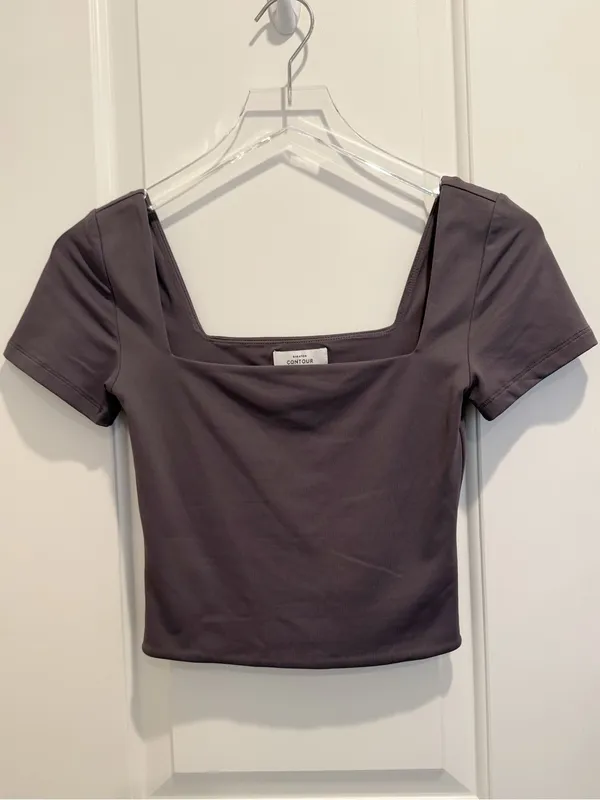 ARITZIA BABATON Original Contour Square Neck‎ Tee in Grey Cropped Short Sleeve S - Image 2