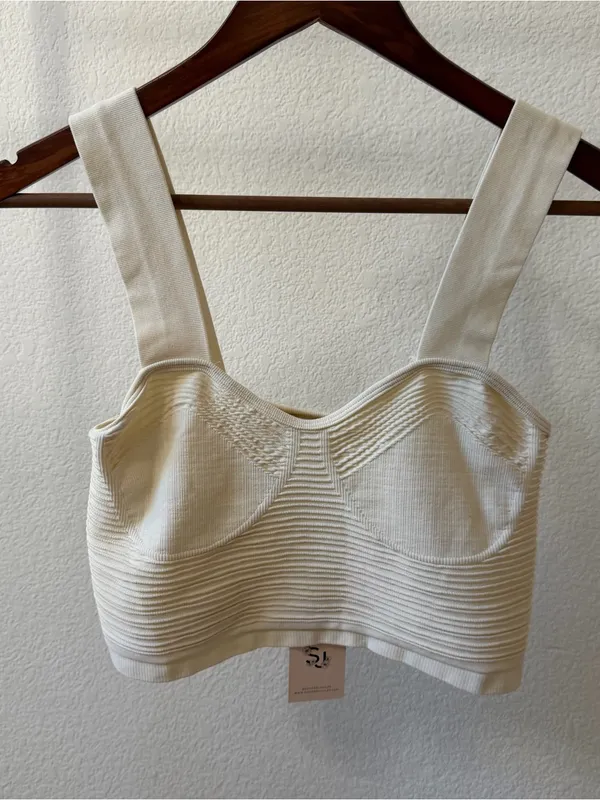 Sincerely Jules Cream Ribbed Crop Top Size Medium NWT - Image 5