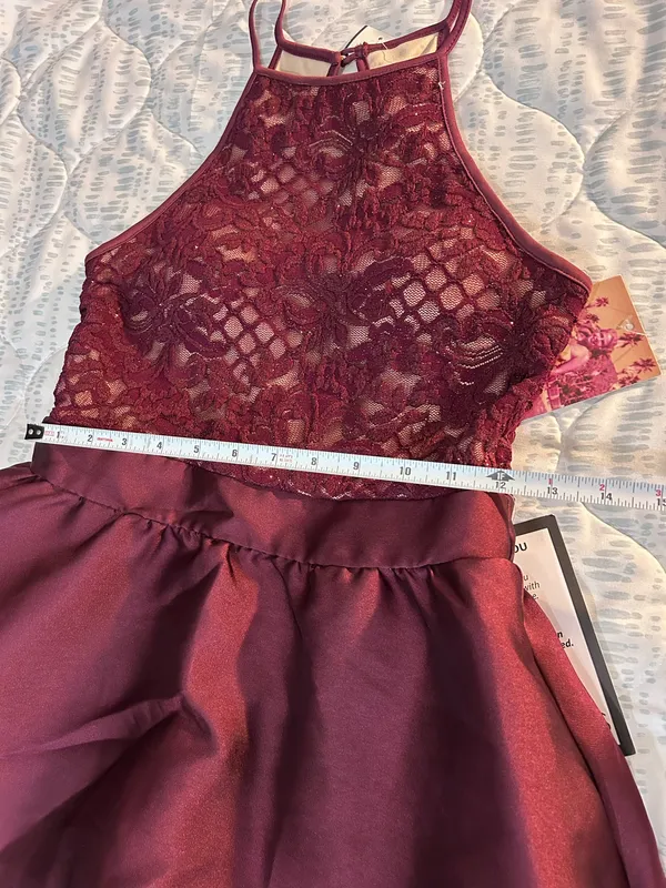 Emerald Sundae NWT Burgundy Lace High-Low Fit & Flare Dress Juniors Size 5 - Image 8