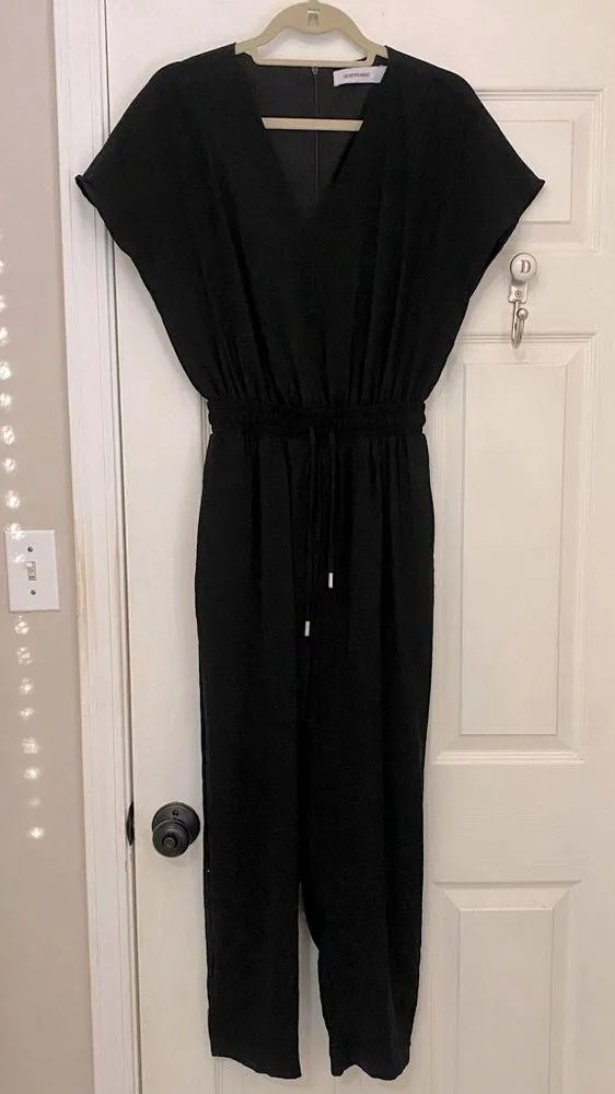 Moll V-Neck Jumpsuit in Black - Image 8