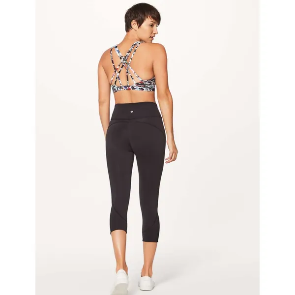 Lululemon In‎ Movement Crop *Everlux 19" - Image 2