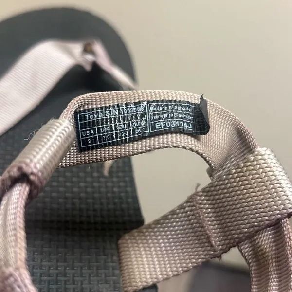 ✨Teva Original Black/Violet Marbled Flat Sz 9 Sandals✨ - Image 8