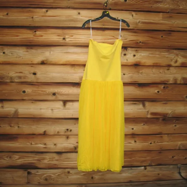 NWT Elliatt Yellow Strapless Gown Dress Size M - Image 6