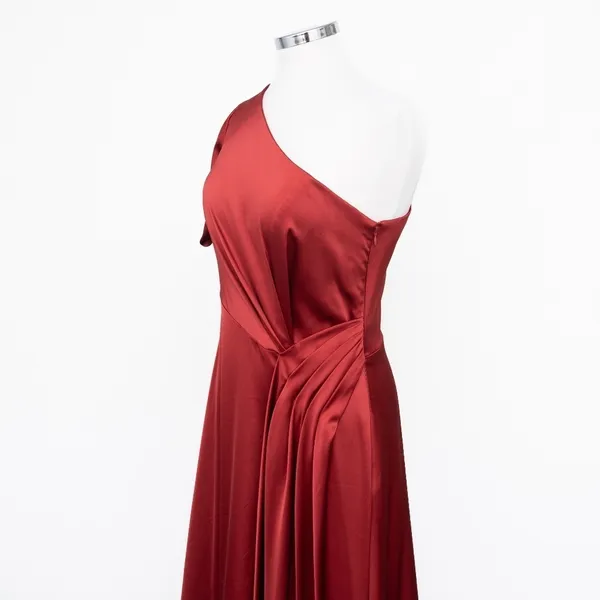 Kay Unger - Izabella One Shoulder Satin‎ Gown - Image 11