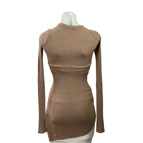 Alix NYC Beige Ribbed Knit Long Sleeve Twist Front Asymmetric Blouse Top Size S - Image 3
