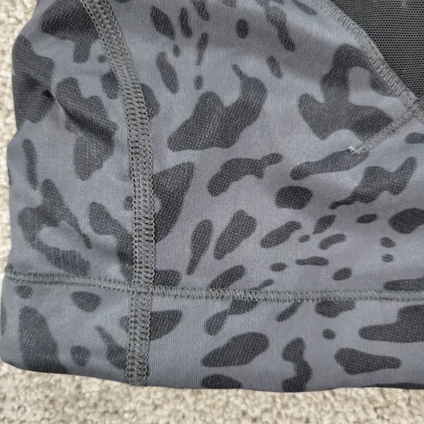 Lululemon In A Flash Bra II Womens 2 Deep Coal Animal Swirl Cheetah Crossback - Image 2