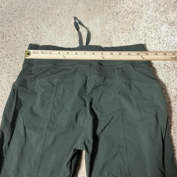 Lululemon Dance Mid Rise Studio‎ Drawcord Crop 25" Gorpcore Sz 6 LW6AVQS - Image 2