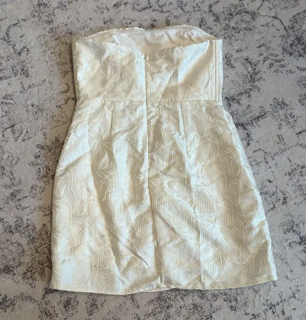 Lulus Enchanting Bombshell Cream Floral Jacquard Strapless Mini Dress Medium NWT - Image 4