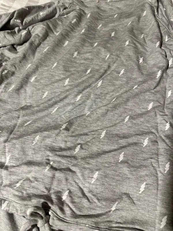 Gap Grey lightening bolts set - Image 2