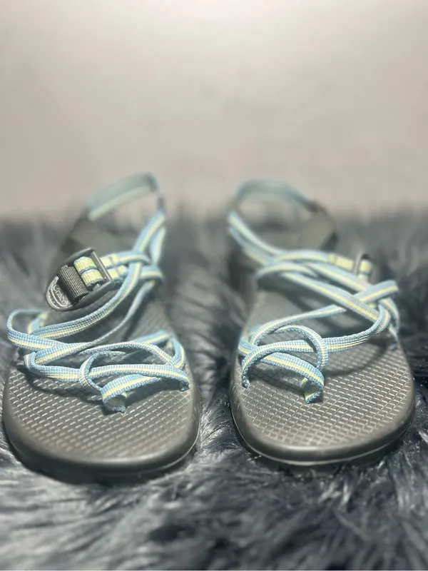 Women's Strappy Outdoor Sandal - Black with Teal Accents Sandals Size 9 - Image 5