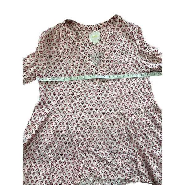 Maeve Anthropologie‎ Pink Medallion Sharkbite Hem Tunic Top Sz 0 - Image 9
