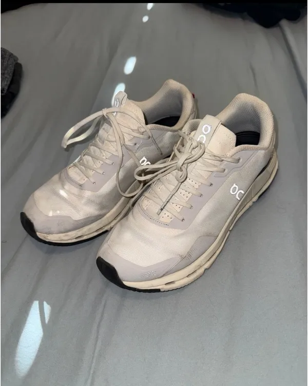 On Cloud Women’s Cloudnova Form Sneakers - Image 2