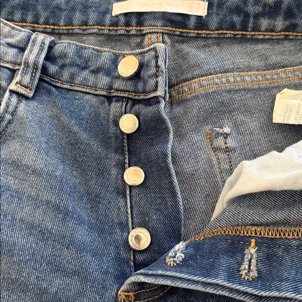 Zara‎ women's Star-Studded Denim Jeans - Image 8