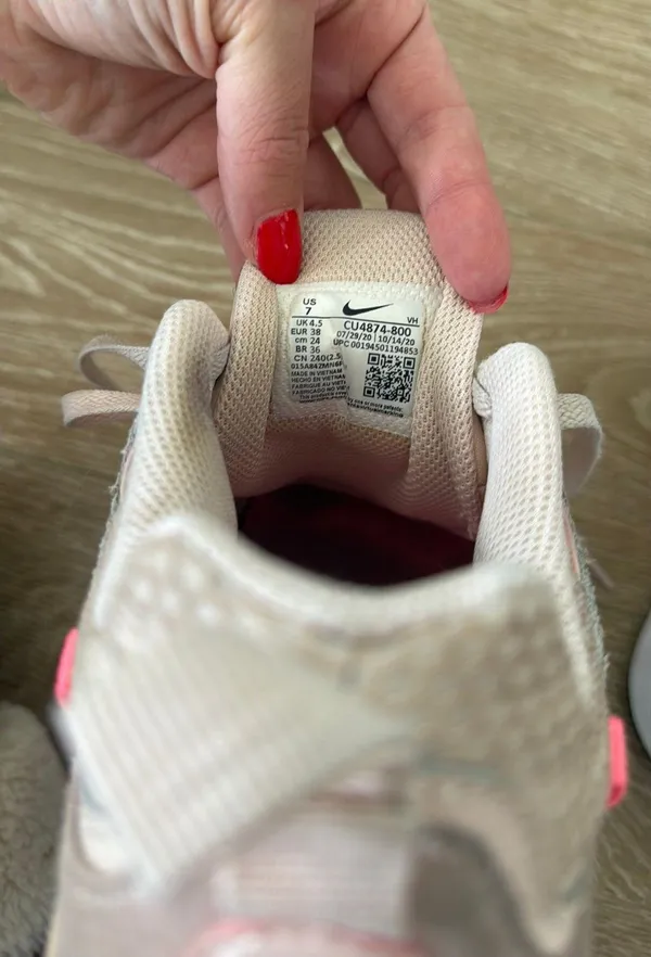 Nike RYZ Sneakers - Image 7
