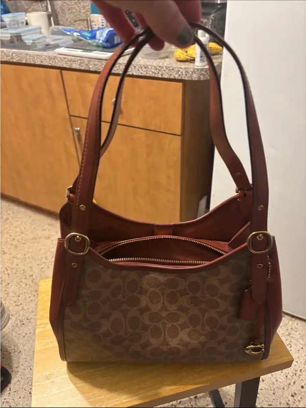 COACH Lori Shoulder Bag Tan Rust Signature Canvas Shoulder Bag C4825 - Image 4