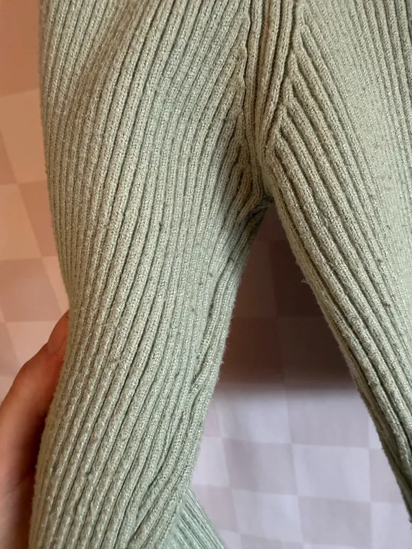 Cropped sweater  - Image 2