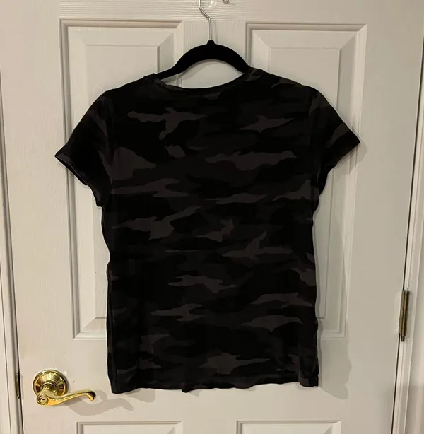 Athleta Shirt - Image 3