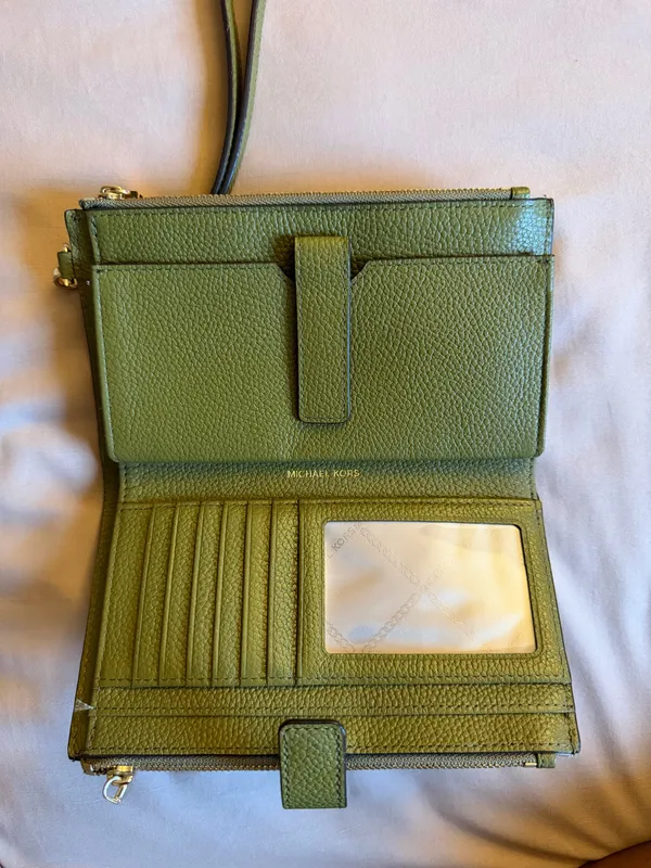 Michael Kors Wallet - Image 3