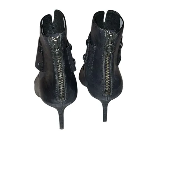 Max Studio Black Leather Elegant Women's Shoes Size 5 - Image 3