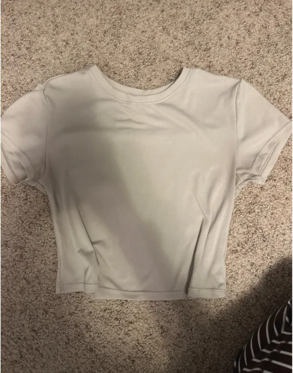7Diamonds Cropped T Shirt Tan Size M - Image 5