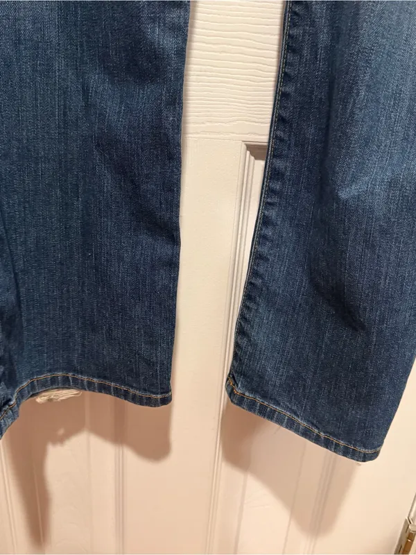 Lucky Brand Gene Montesano Jeans Women’s 8/29 Straight Leg USA Distressed - Image 5