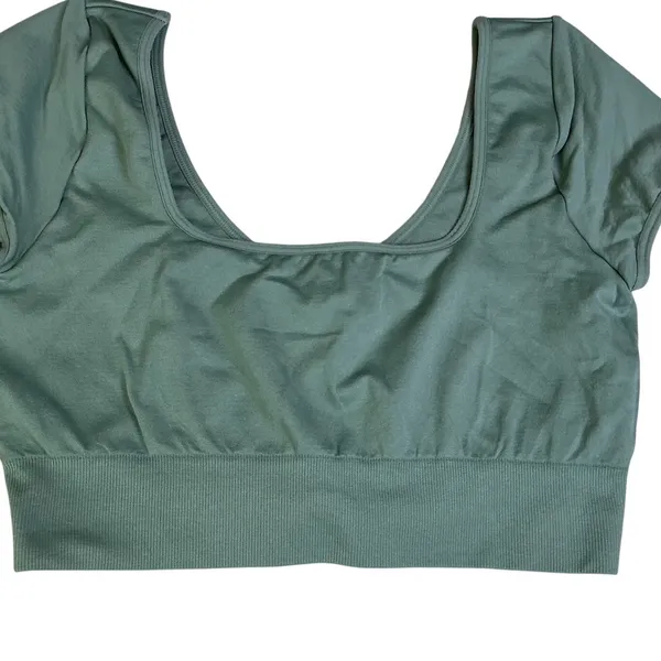 NVGTN Womens Seamless Short Sleeve Crop Top Sage‎ Green Medium Scoop Neck Active - Image 9