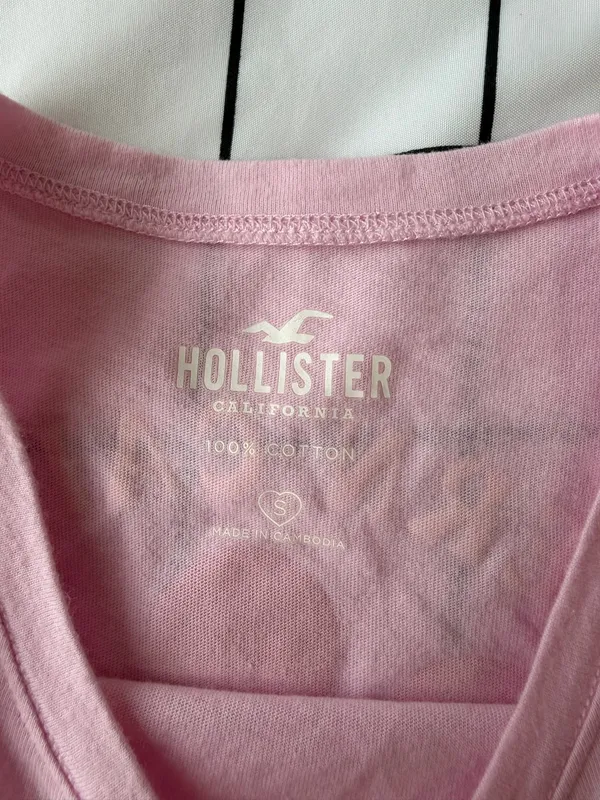 Pink Hollister Cropped Woman’s Baby Tee, Size Small, California. - Image 3