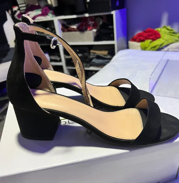 Black Block Strapped Heels Size 7 - Image 2