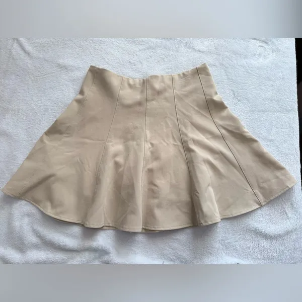 Beige A - Image 2