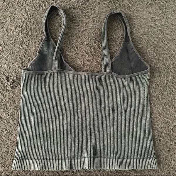 Bella Seamless size L ribbed tank Green Size L - Image 2