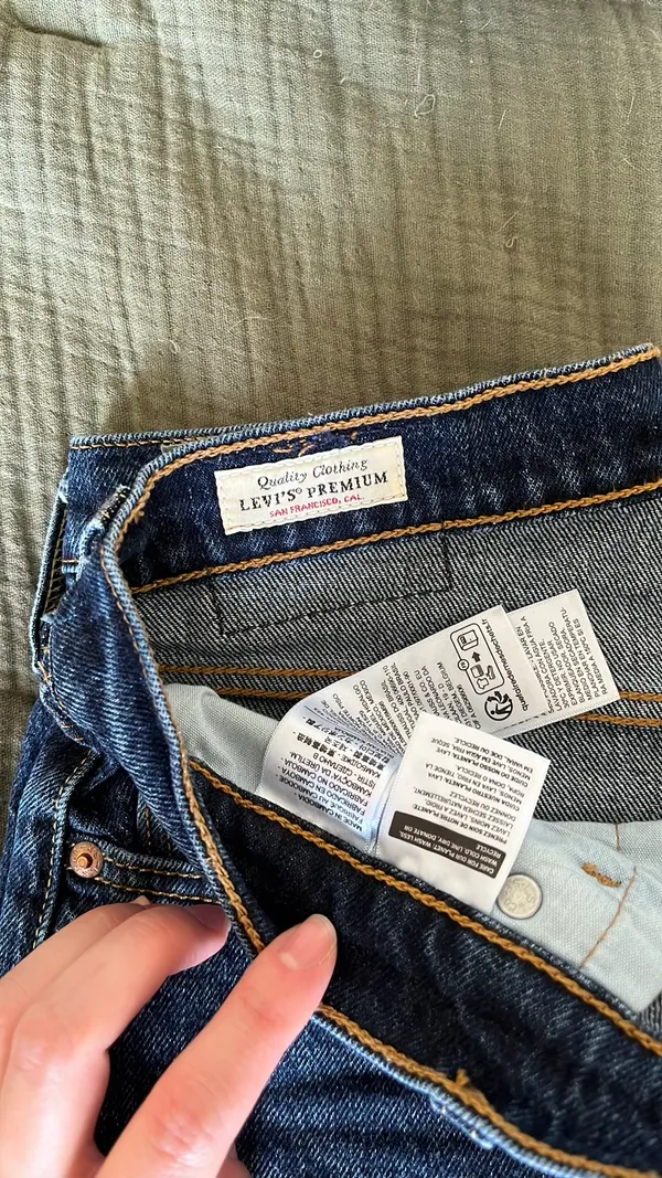 Levi’s 501 Jeans Straight Leg - Image 2