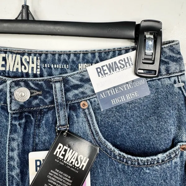 Rewash High Rise Pleated Bermuda Denim Cut-Off Shorts Size 28 Blue Medium Wash - Image 4
